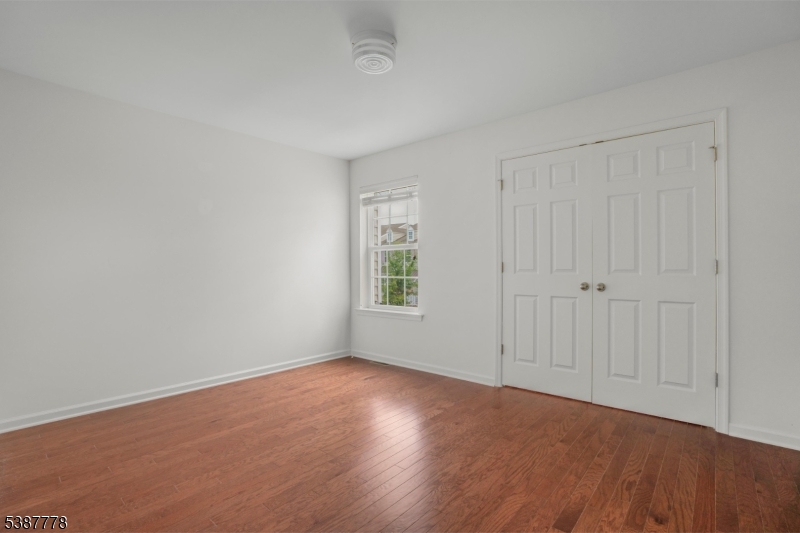 11 CORTLAND PLACE