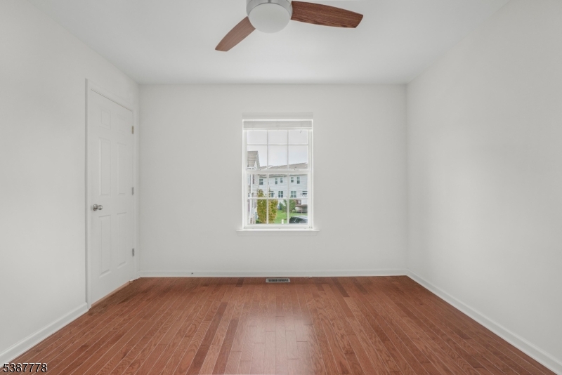 11 CORTLAND PLACE