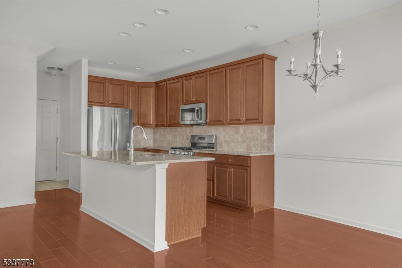 11 CORTLAND PLACE