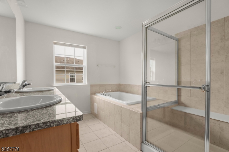 11 CORTLAND PLACE
