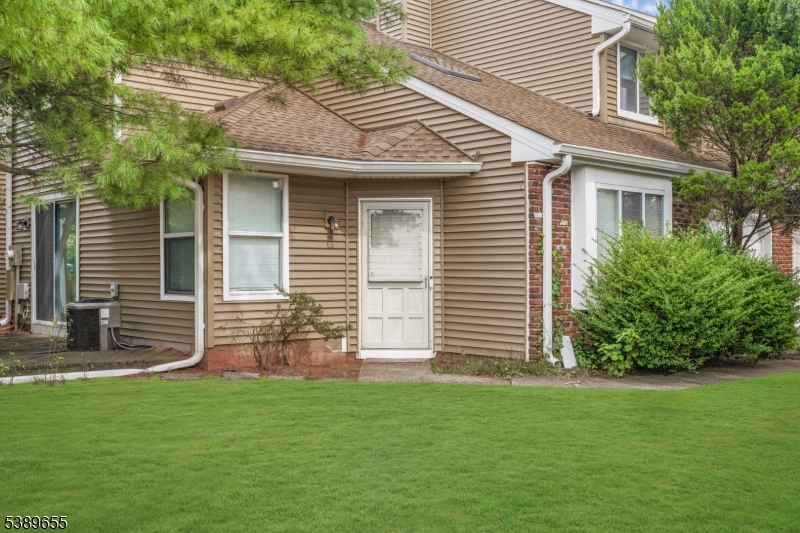 39 DRIFTWOOD DRIVE