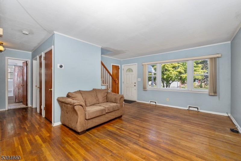 340 Jackson Ave