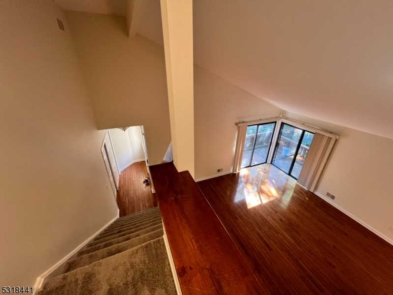 250 Ridgedale Ave A3