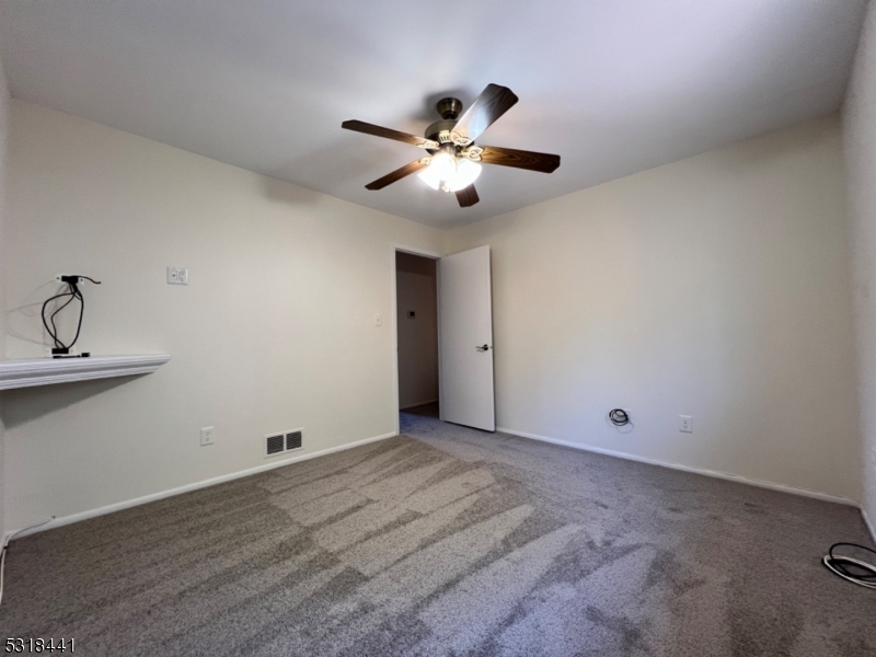 250 Ridgedale Ave A3