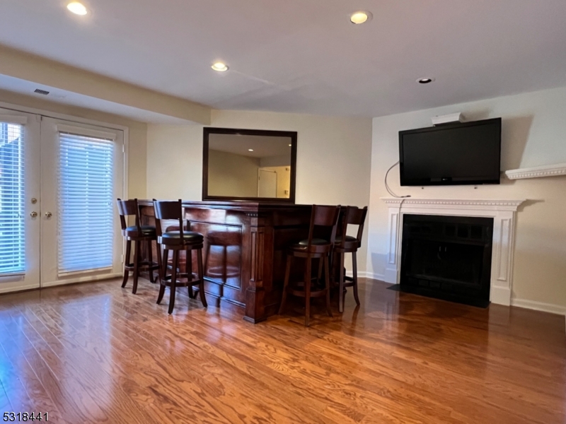 250 Ridgedale Ave A3