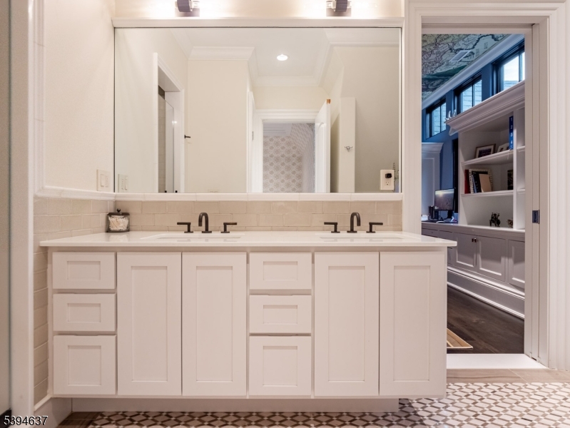 7 & 11 Stokes Farm Rd