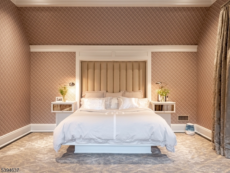 7 & 11 Stokes Farm Rd