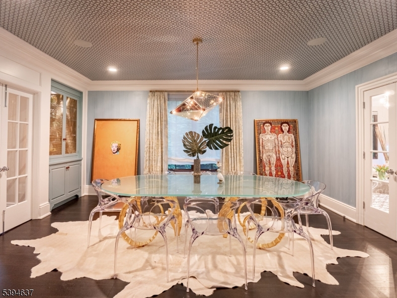 7 & 11 Stokes Farm Rd