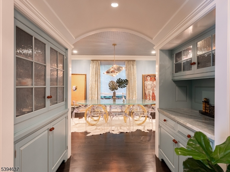 7 & 11 Stokes Farm Rd