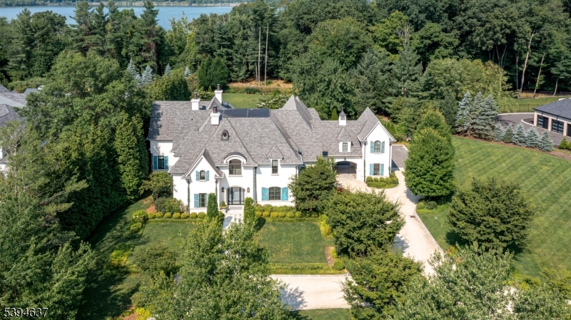 7 & 11 Stokes Farm Rd