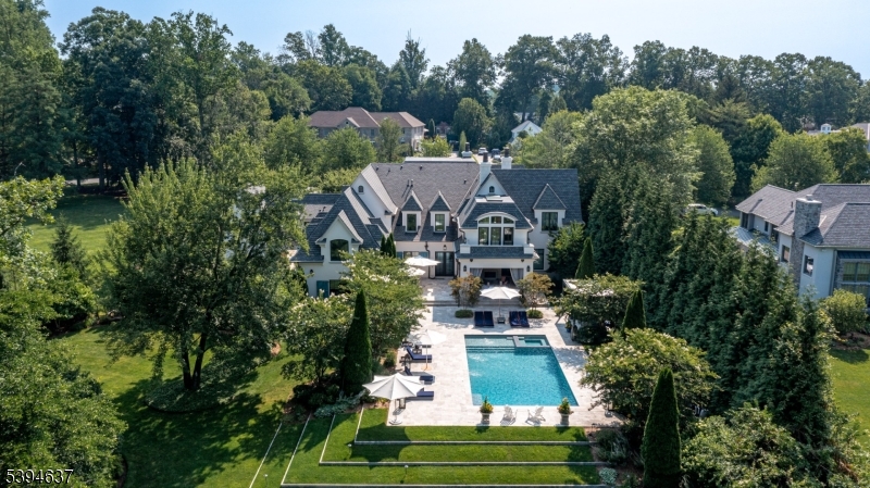 7 & 11 Stokes Farm Rd