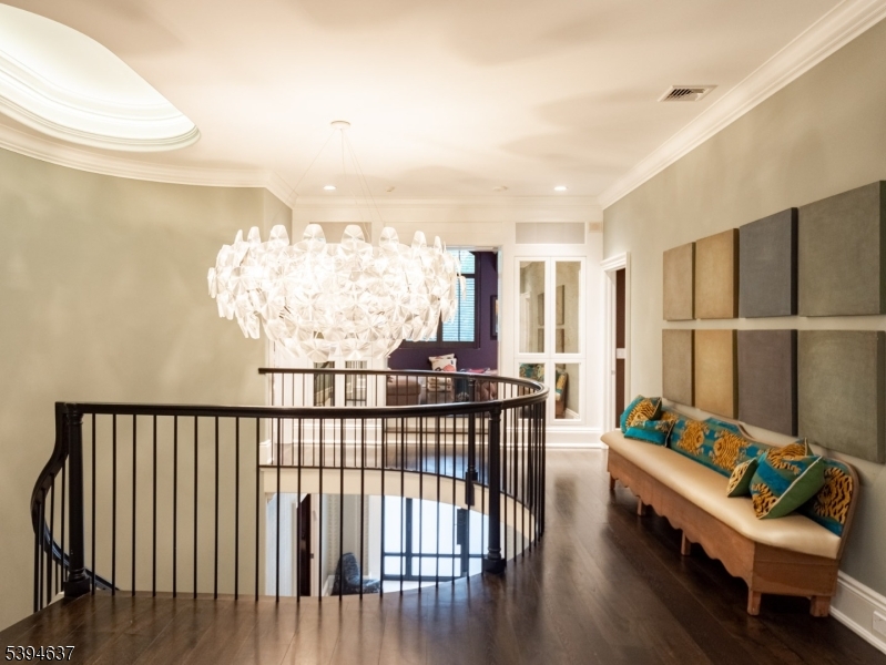 7 & 11 Stokes Farm Rd