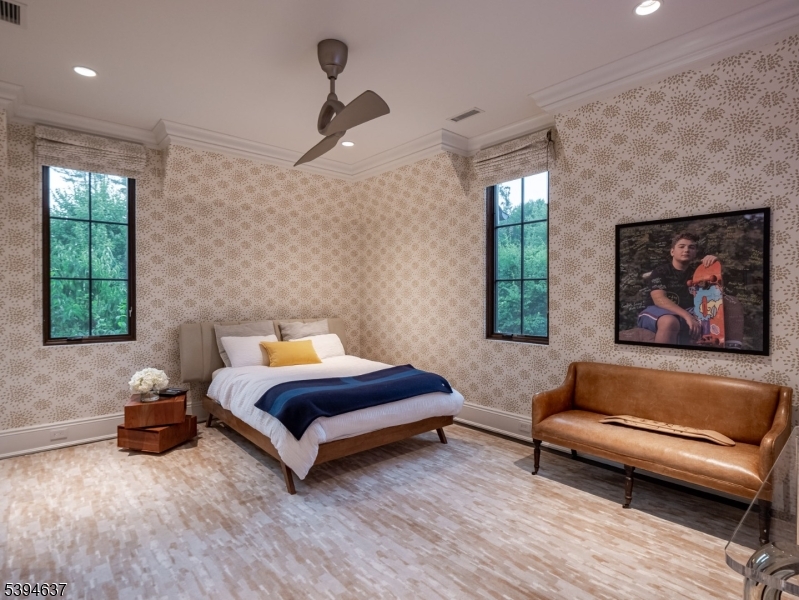 7 & 11 Stokes Farm Rd