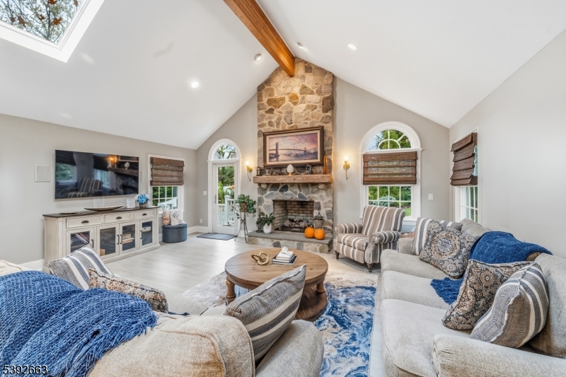 854 Cambridge Rd