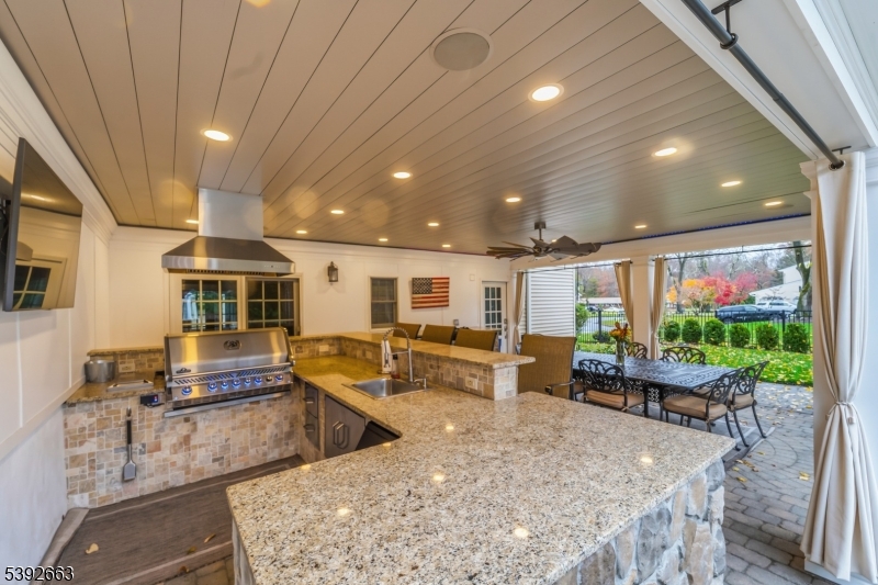 854 Cambridge Rd
