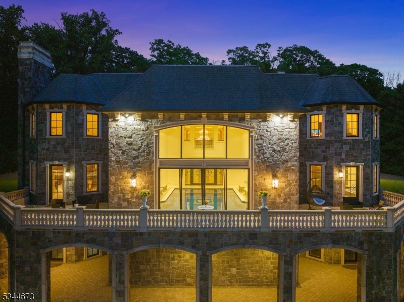 105 Chestnut Ridge Rd