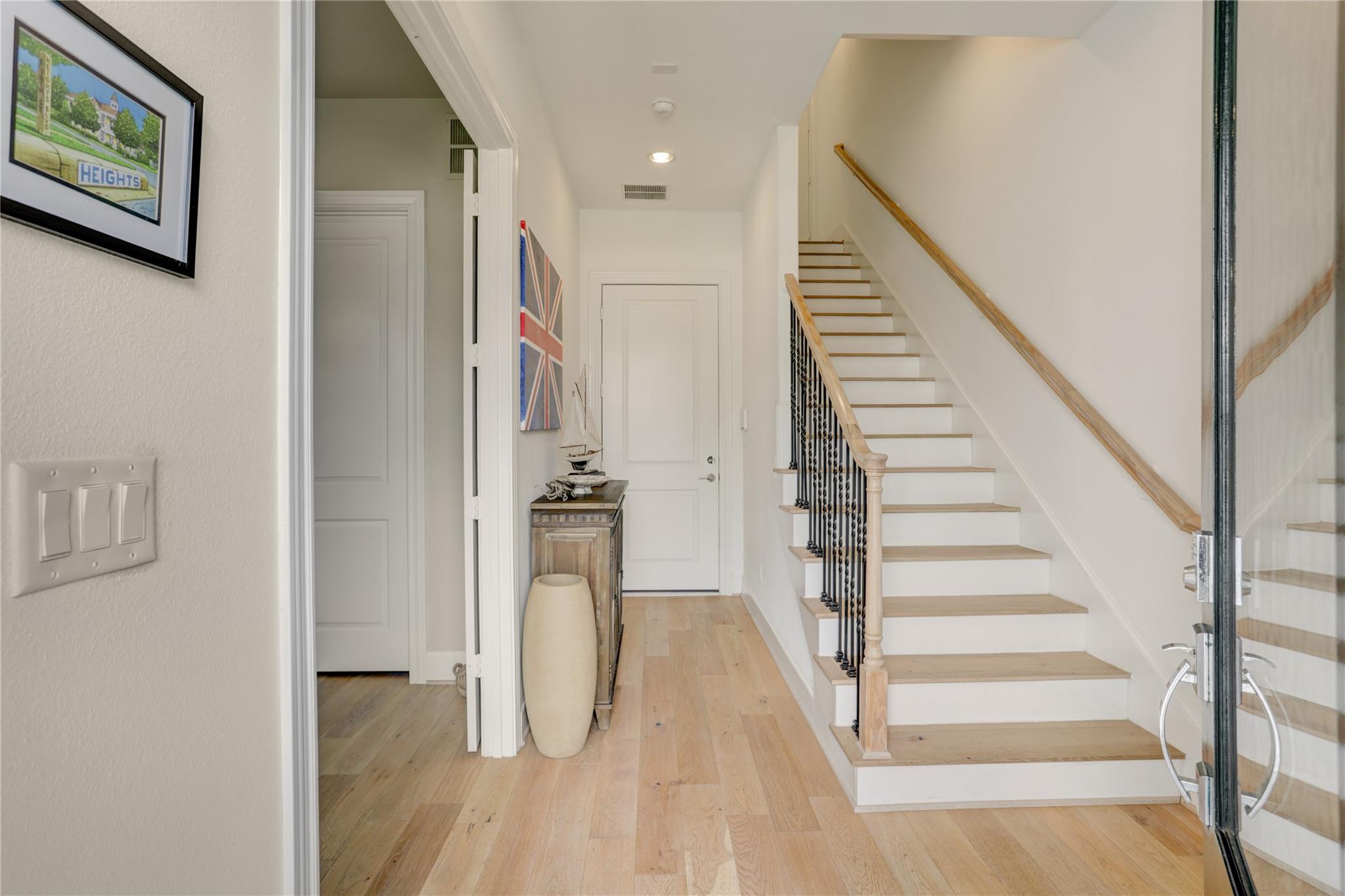 3317 W 11th Street
