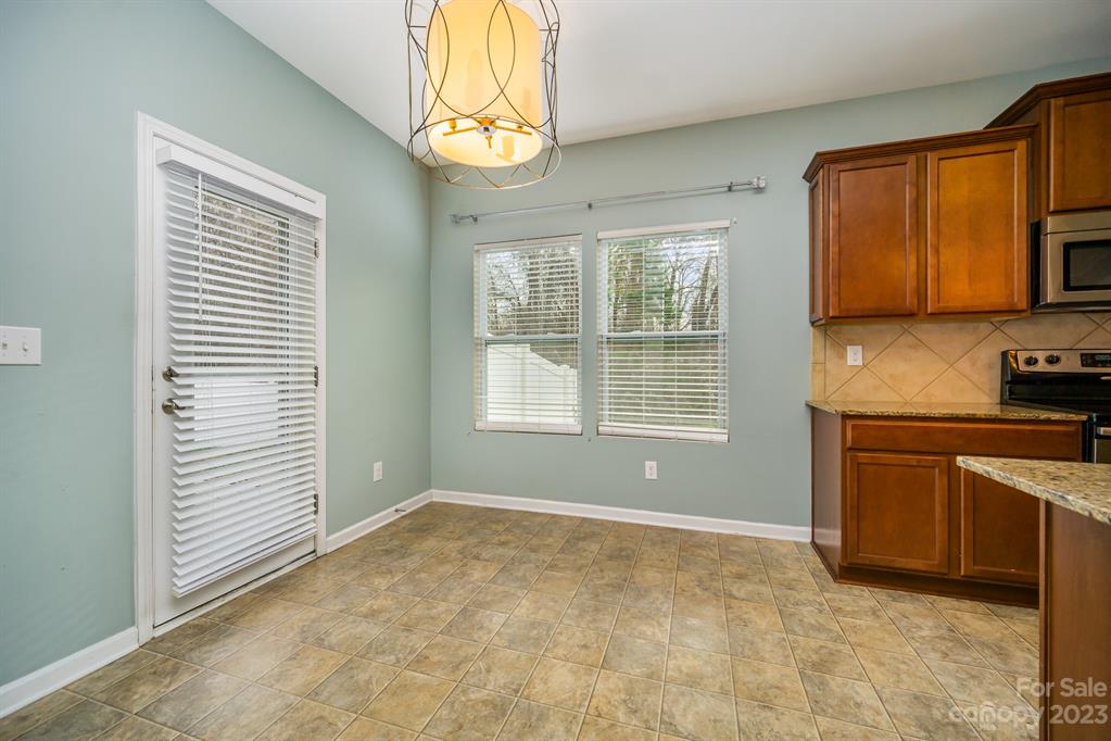 3104 Lemongrass Lane