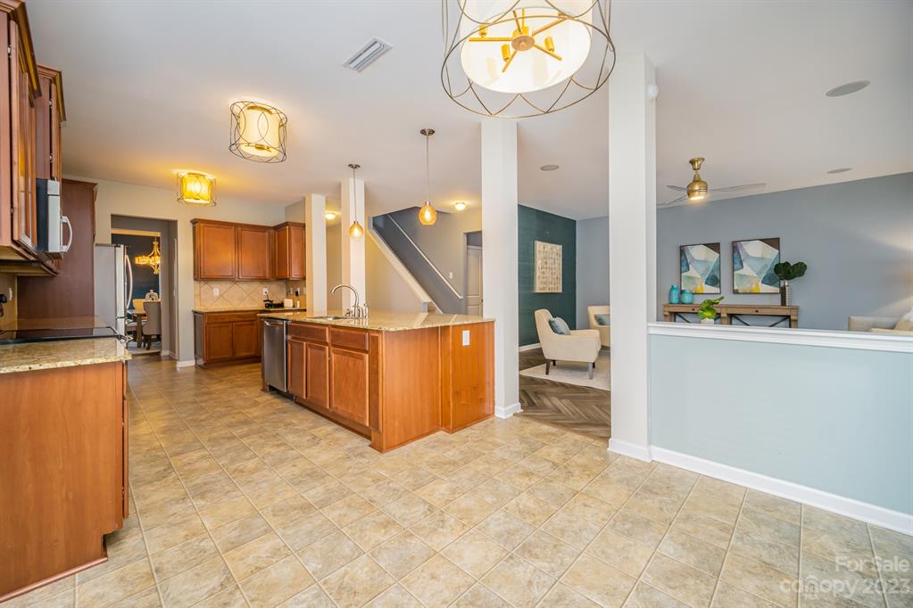 3104 Lemongrass Lane