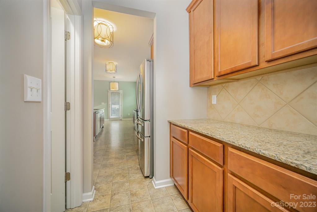 3104 Lemongrass Lane