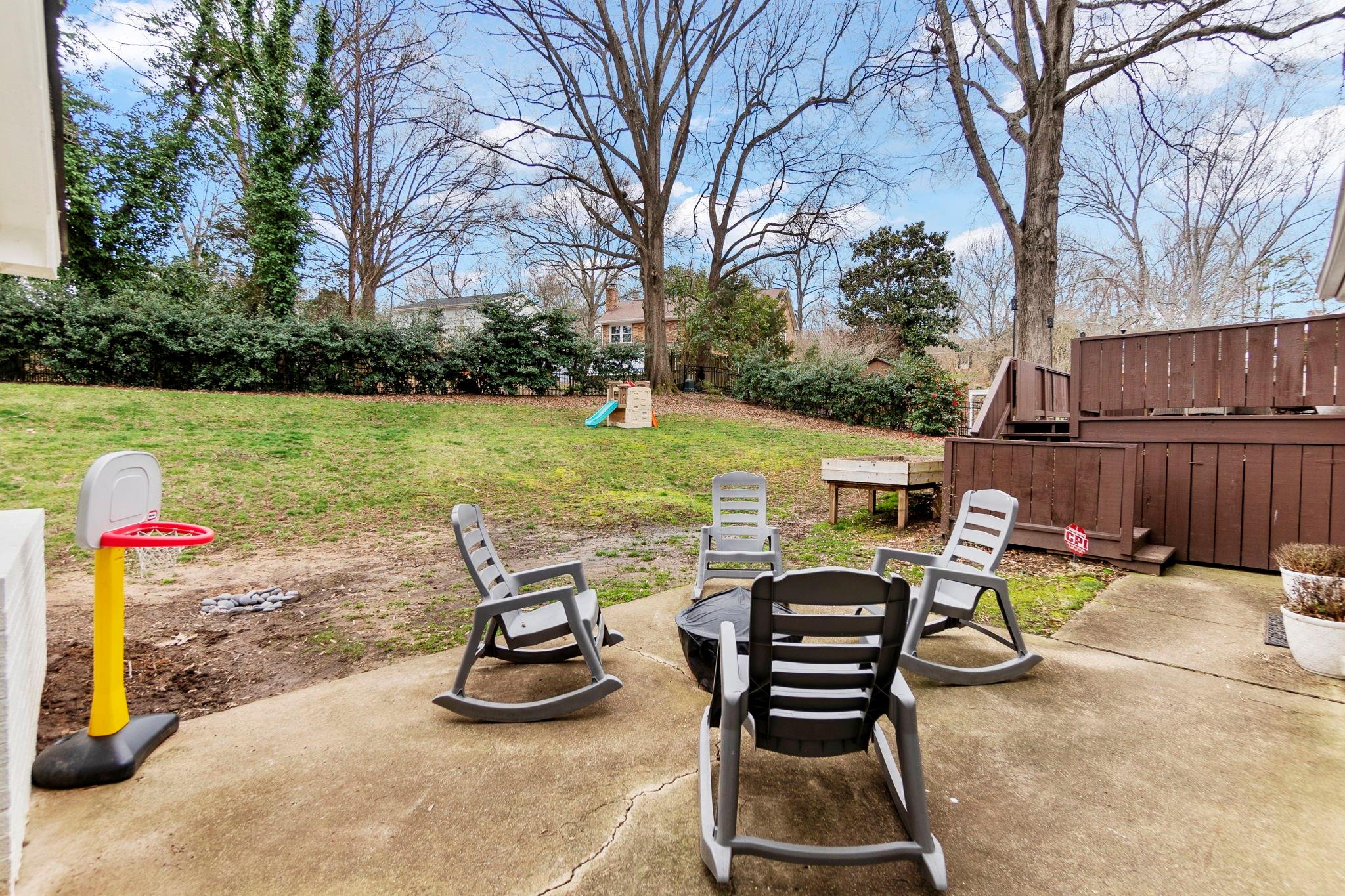 3908 Riverbend Road