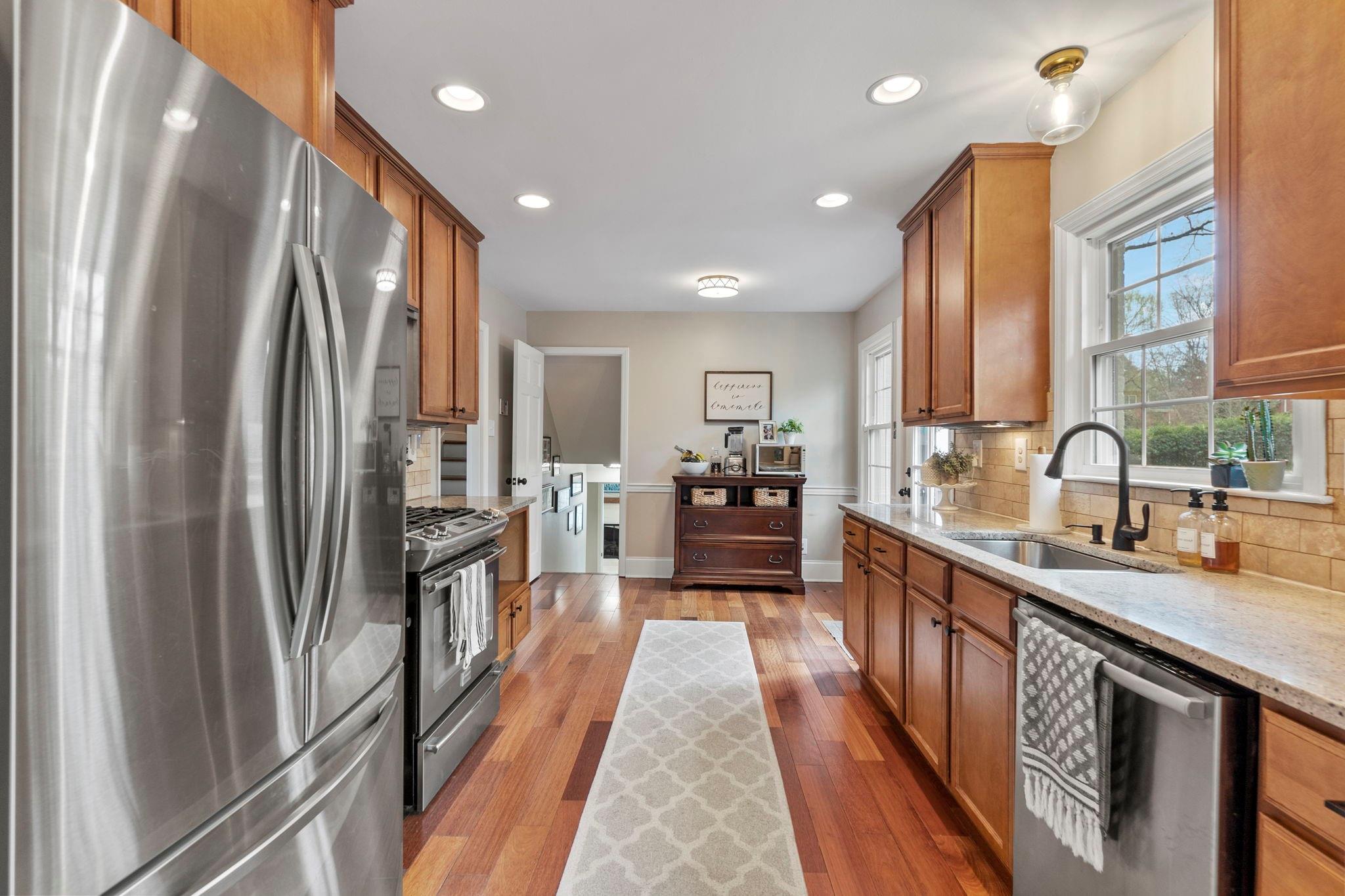 3908 Riverbend Road