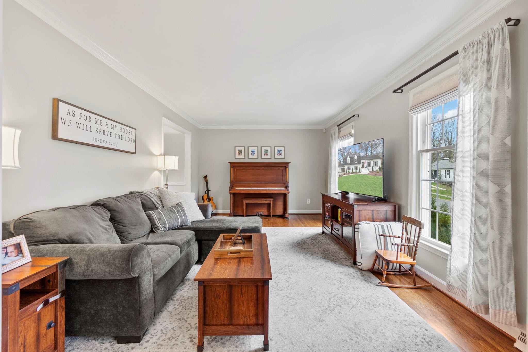 3908 Riverbend Road