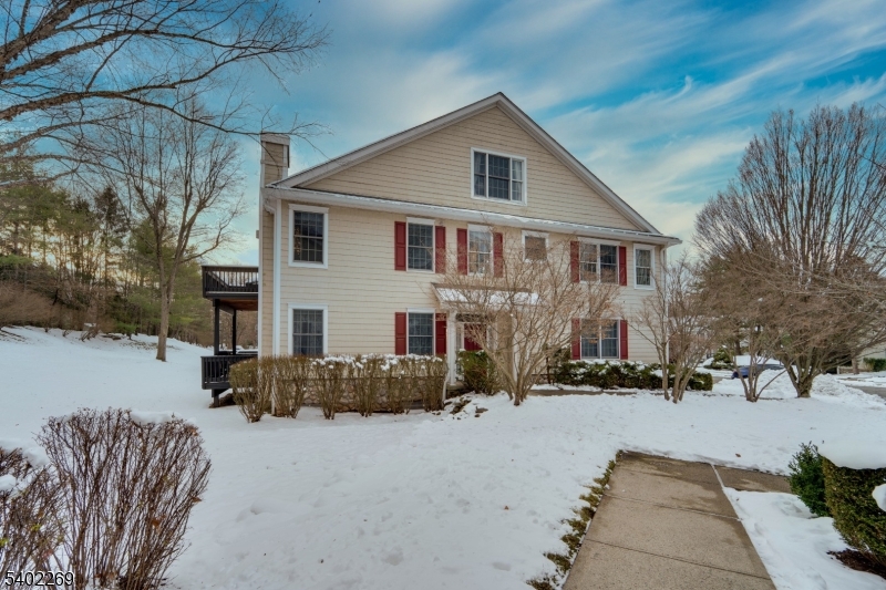 58 Pheasant Run 12