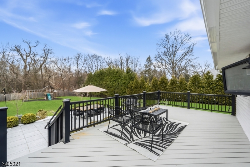 231 Birchwood Rd