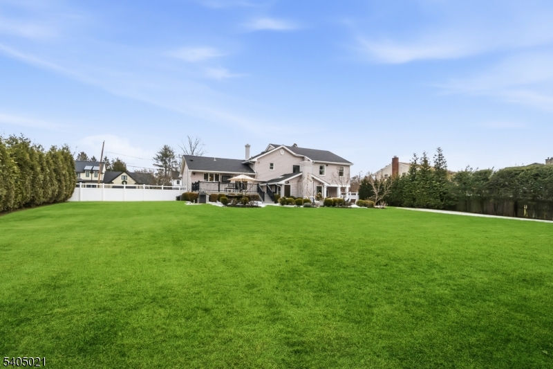 231 Birchwood Rd