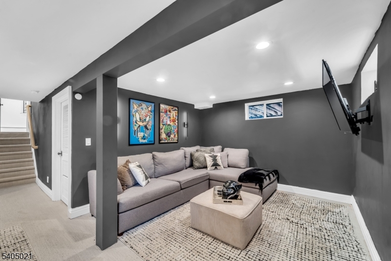 231 Birchwood Rd