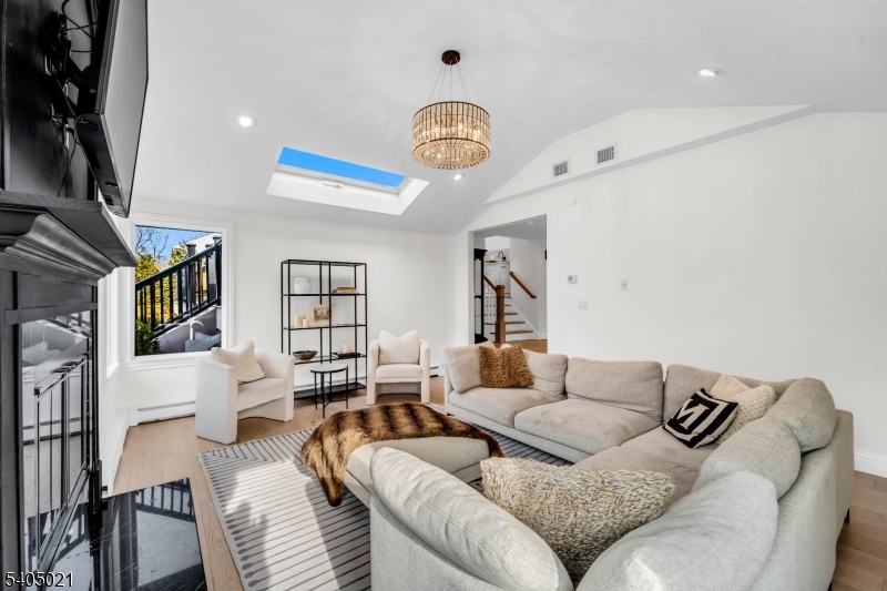 231 Birchwood Rd