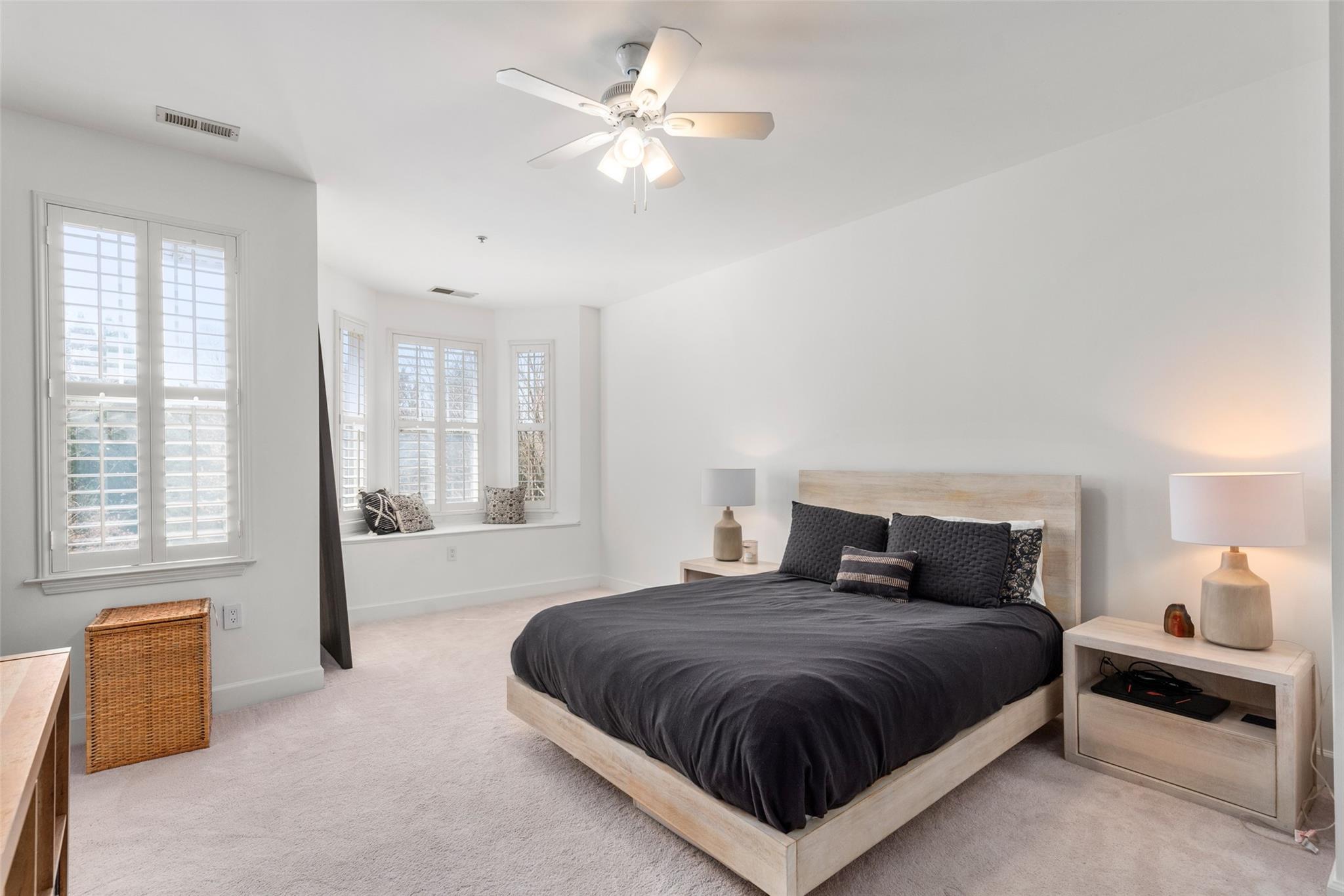 14230 Richmond Park Avenue