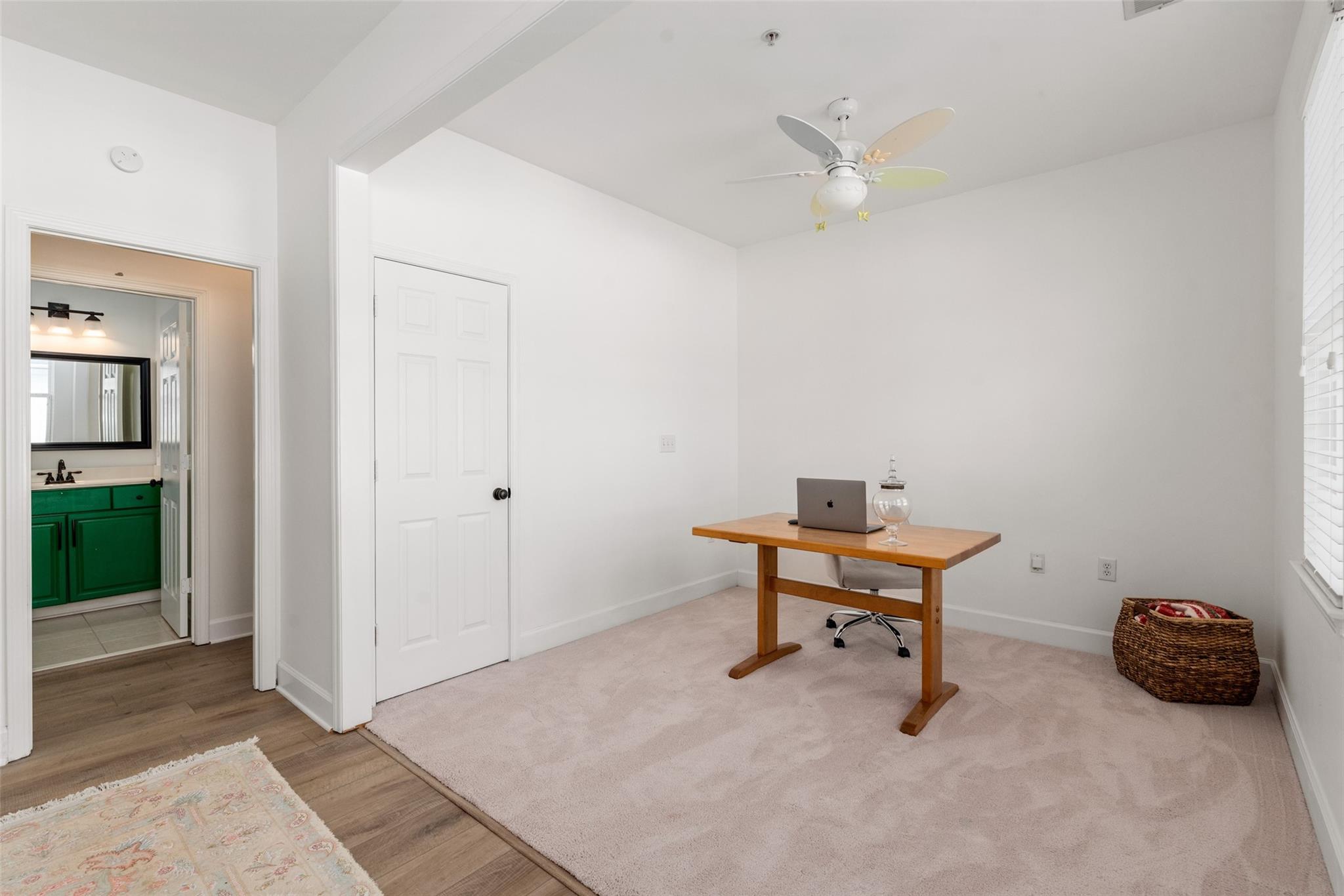 14230 Richmond Park Avenue