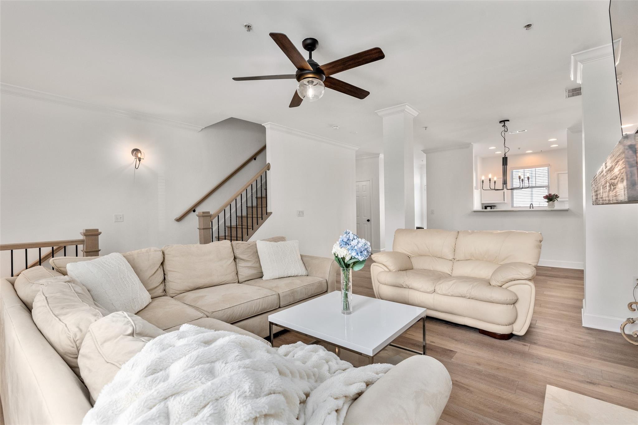 14230 Richmond Park Avenue