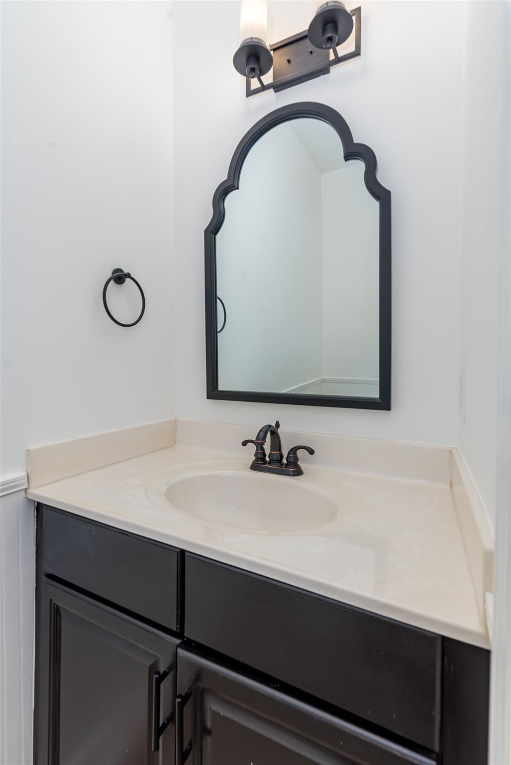 14230 Richmond Park Avenue