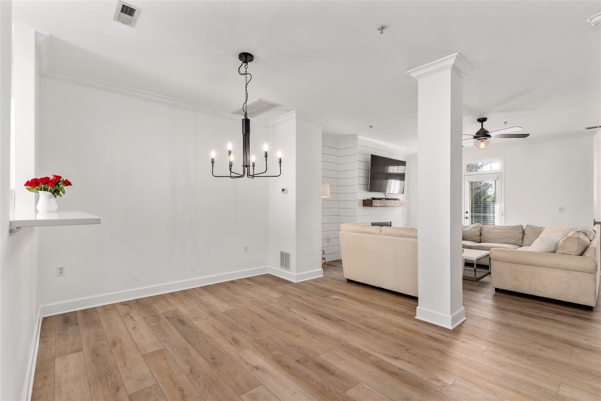 14230 Richmond Park Avenue