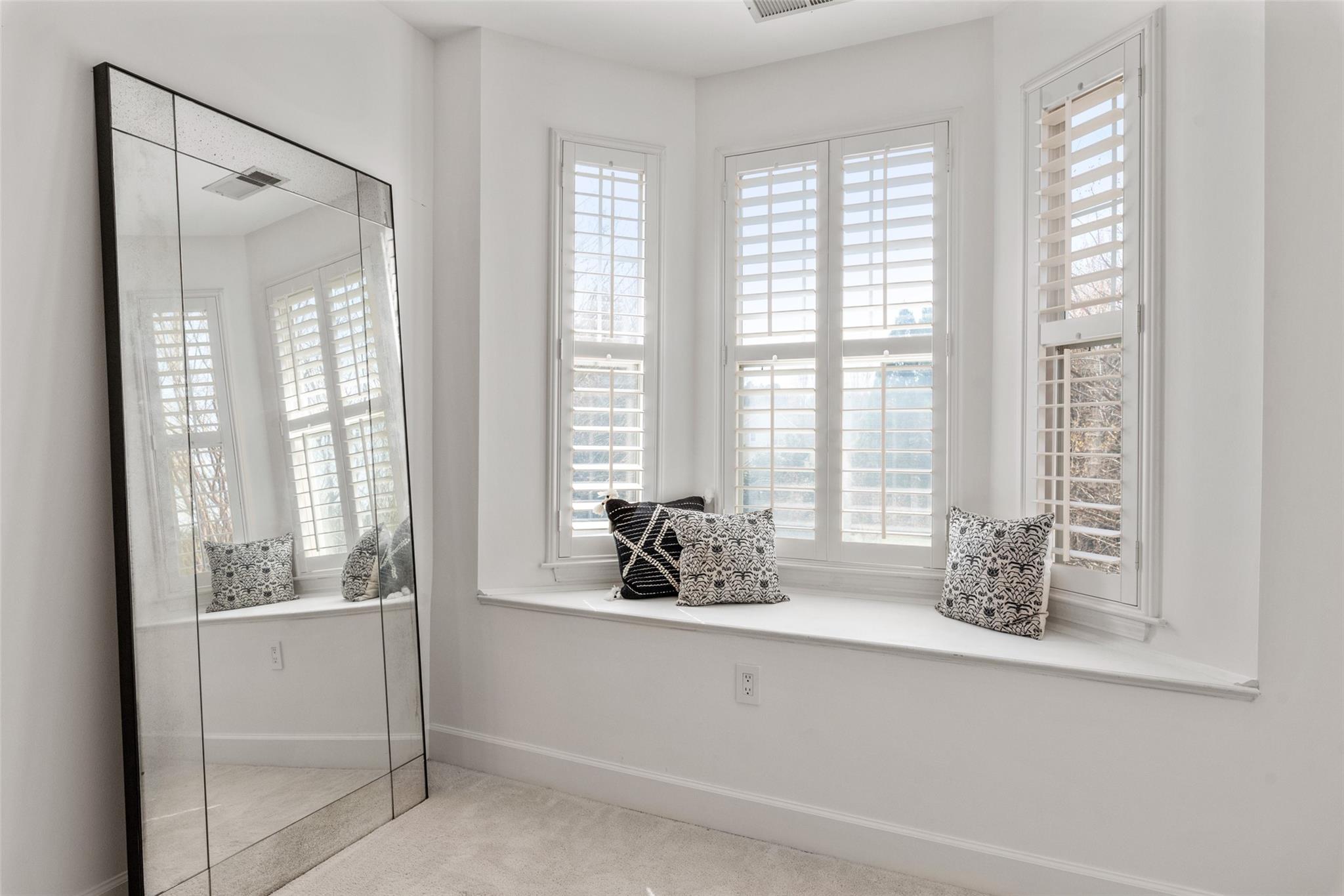 14230 Richmond Park Avenue