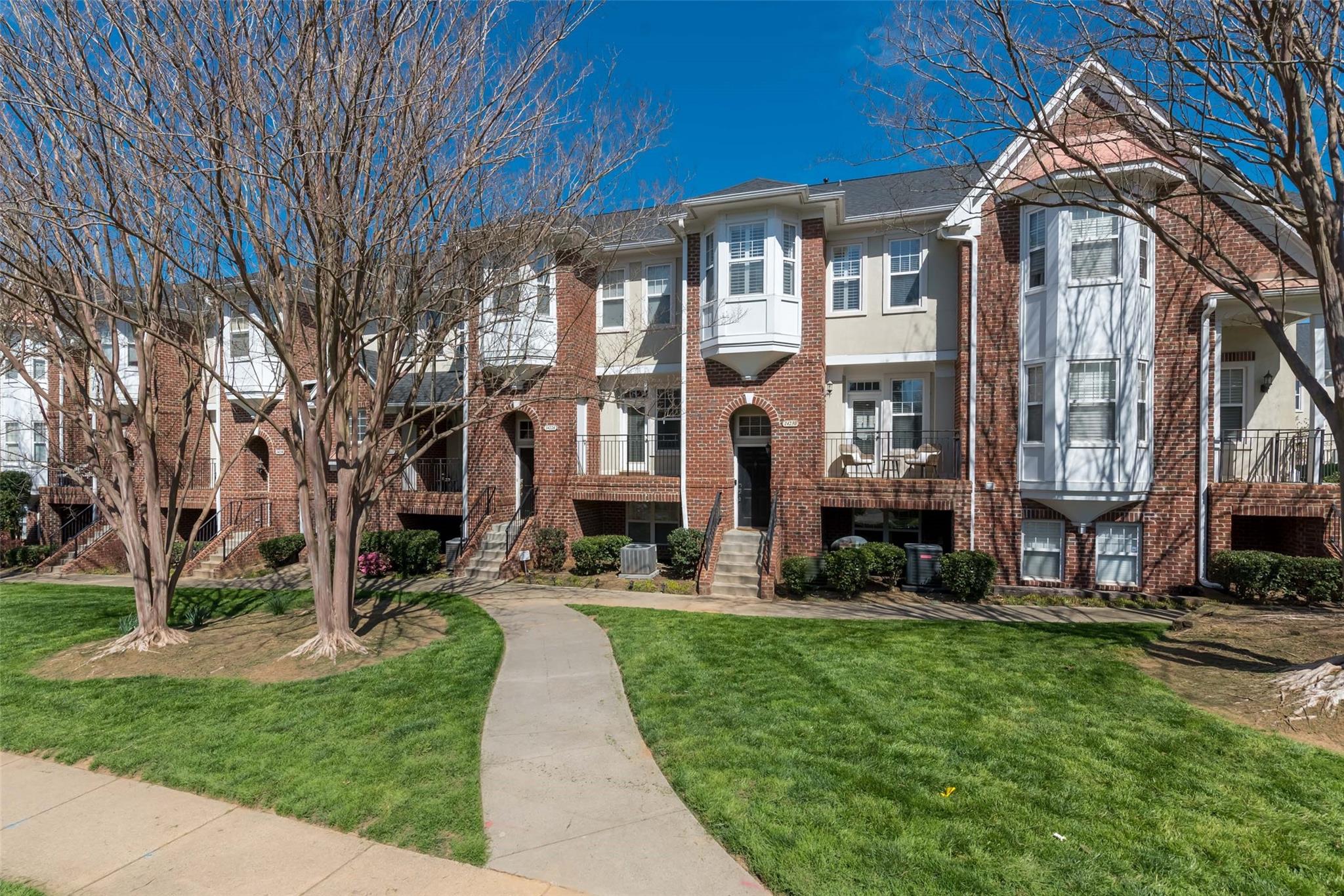 14230 Richmond Park Avenue