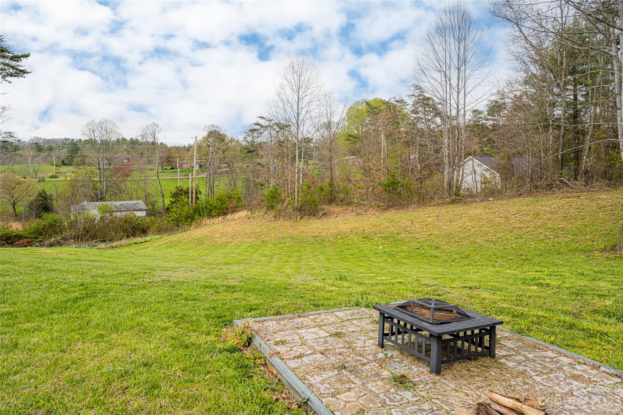 15 Murray Debruhl Road
