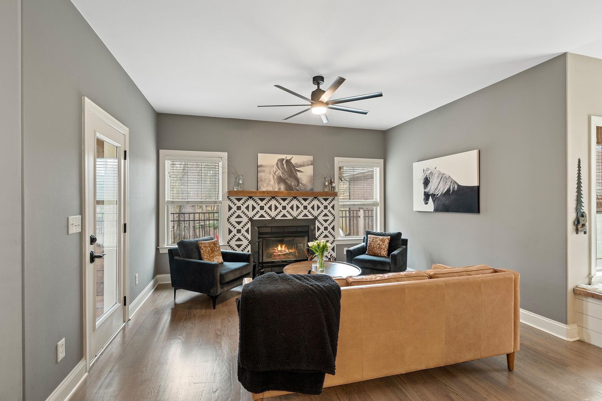 1070 Ridgeview Court