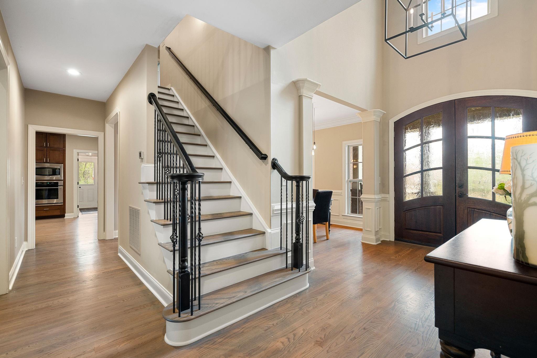 1070 Ridgeview Court