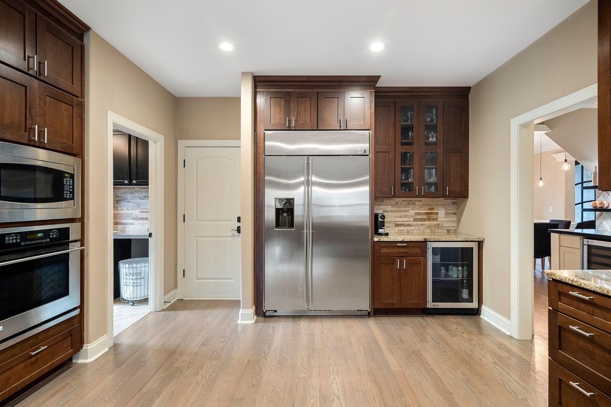 1070 Ridgeview Court