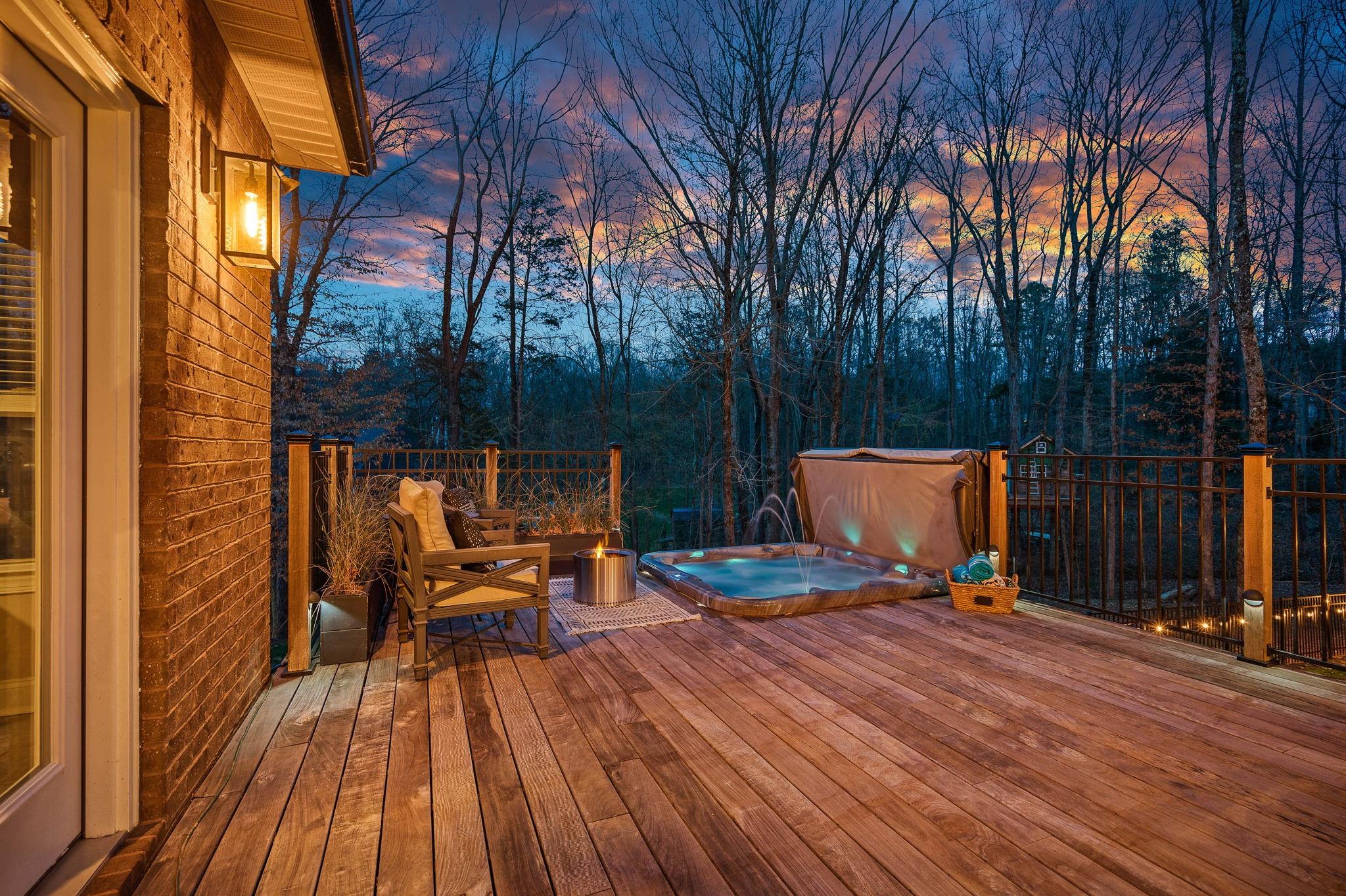 1070 Ridgeview Court