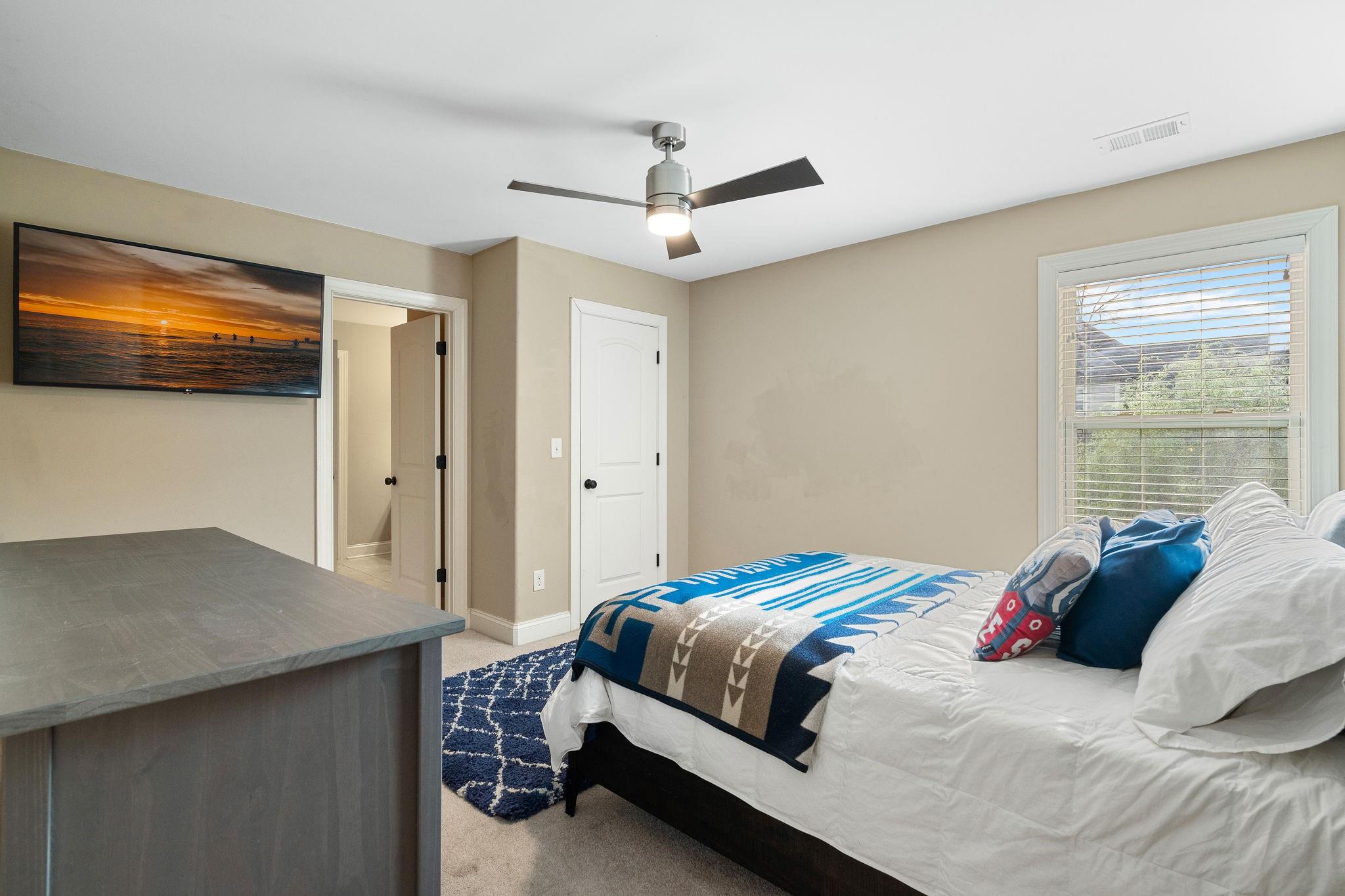 1070 Ridgeview Court