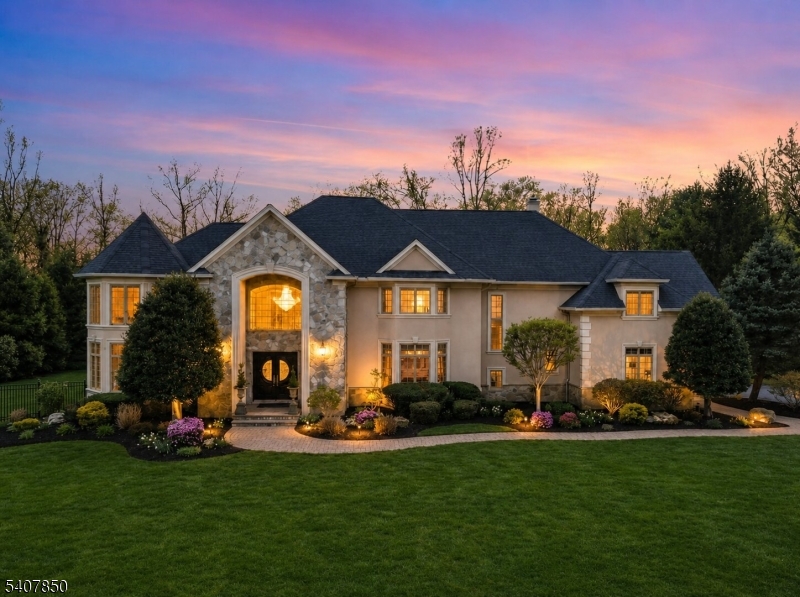 2 Stewart Ct