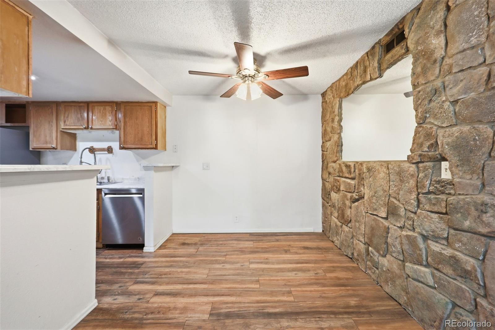 907 S Yampa Street Unit: 208