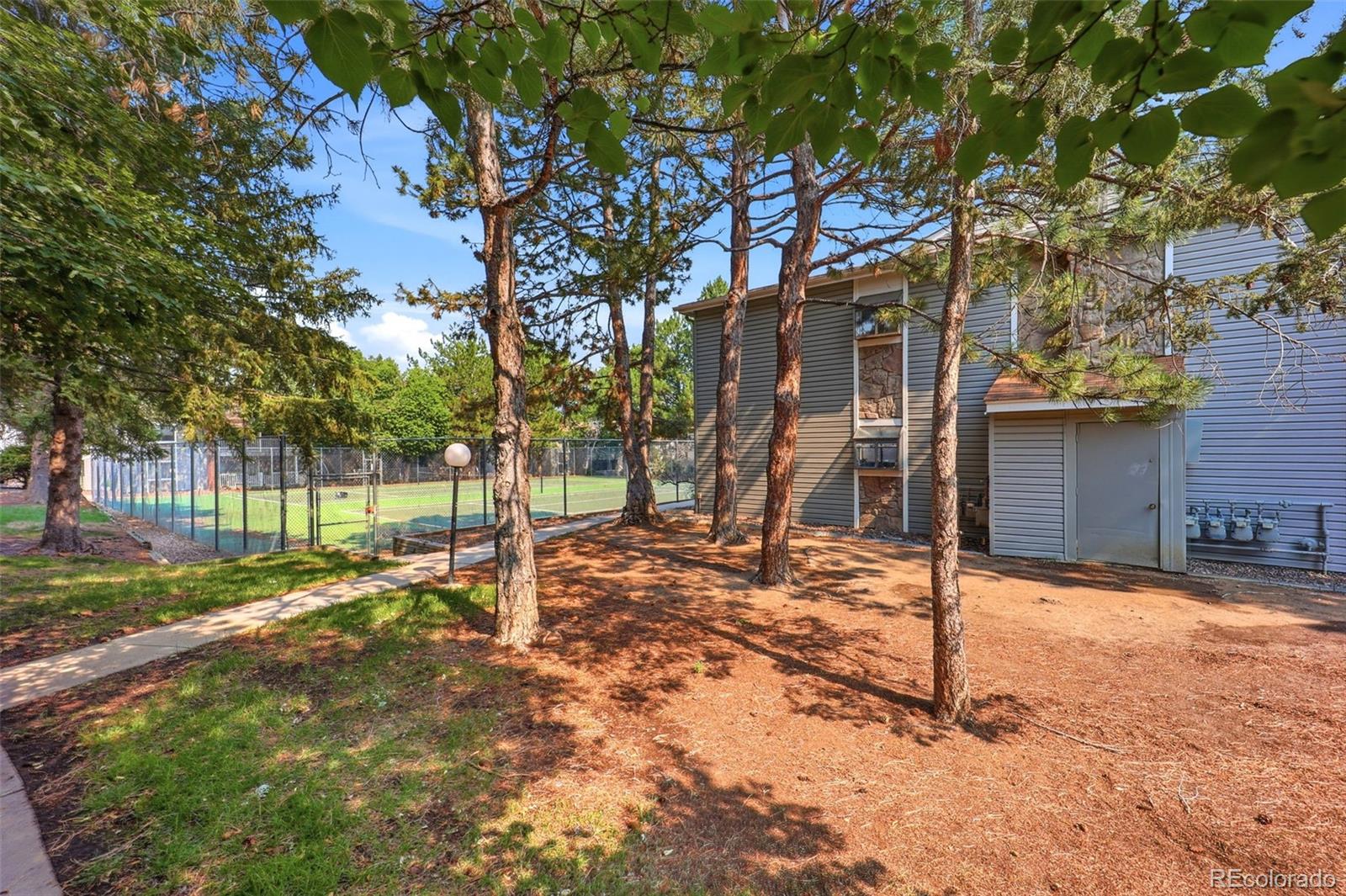 907 S Yampa Street Unit: 208