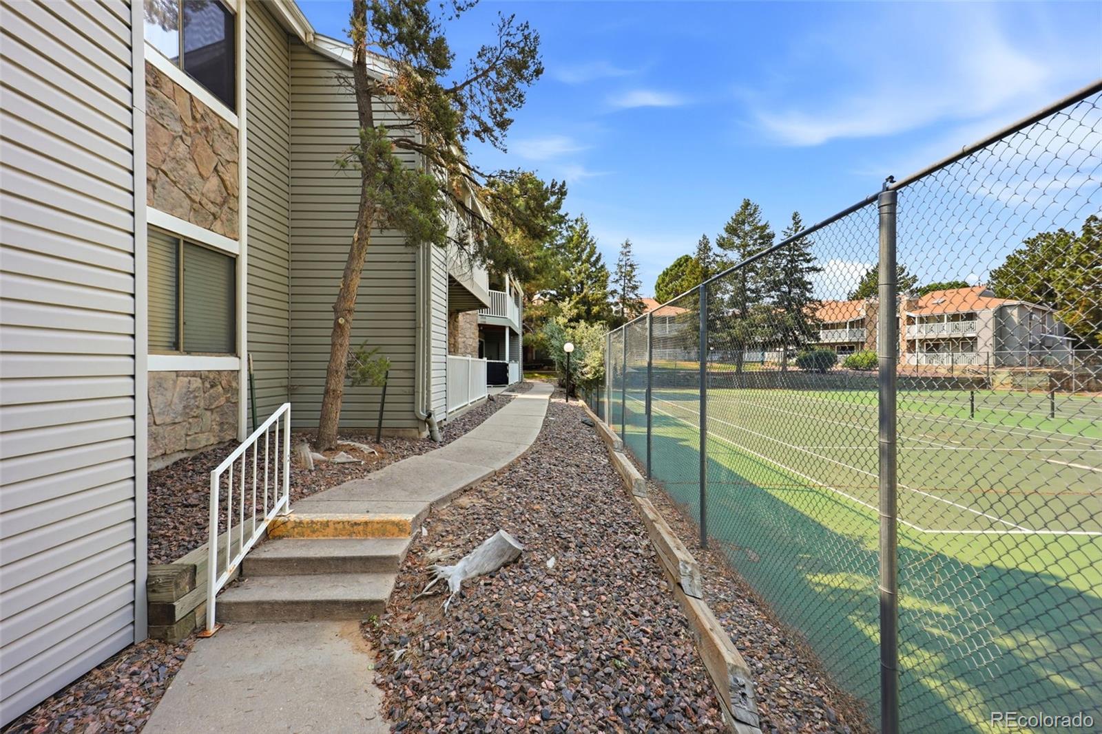907 S Yampa Street Unit: 208