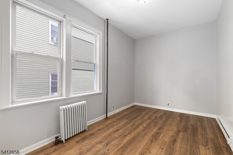 152-154 South Park 2